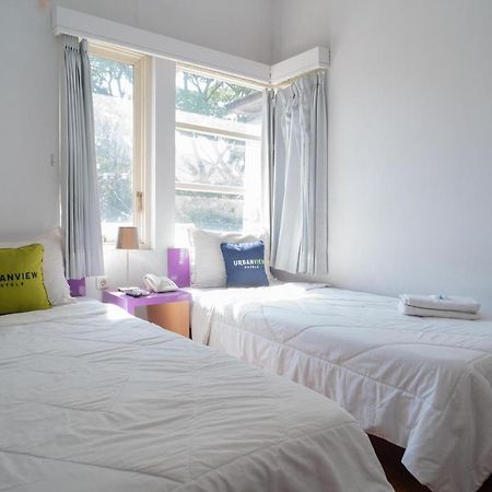 Urbanview Hotel Fiffa Kauman Malang Exterior foto